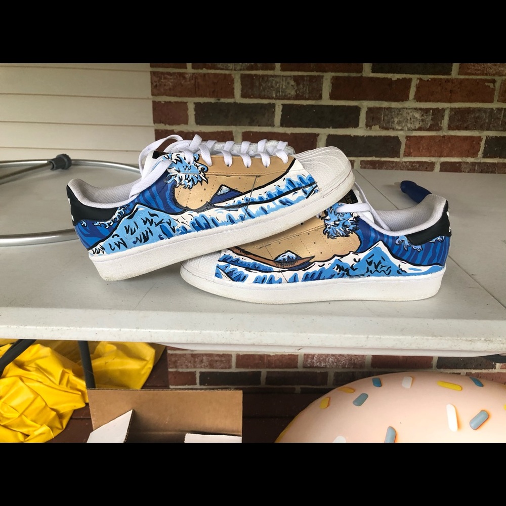 Custom adidas superstar